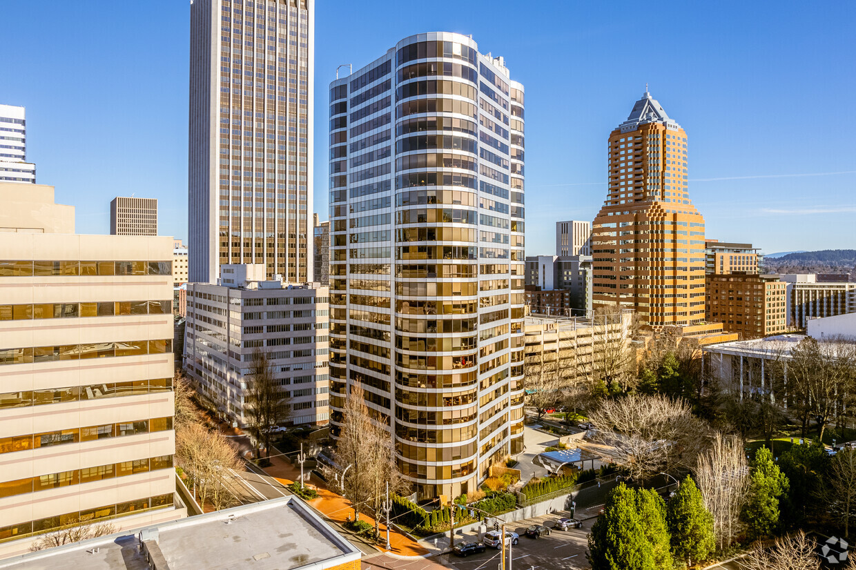 Primary Photo - Portland Plaza