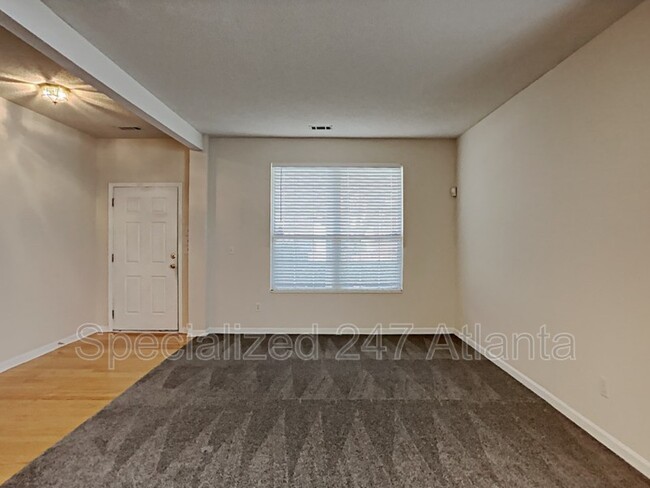Building Photo - 2333 Laurelfield Dr