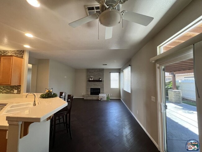 Building Photo - 1220 Mc Millin St