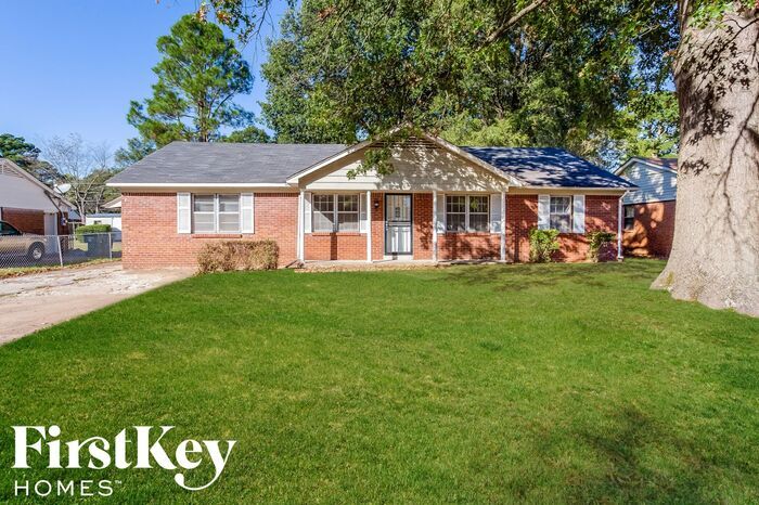 Primary Photo - 1324 Eason Ave