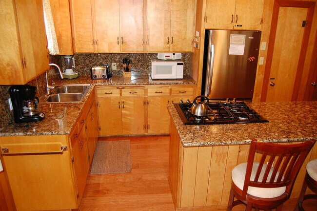 Foto del edificio - 2625 N Hoover Way