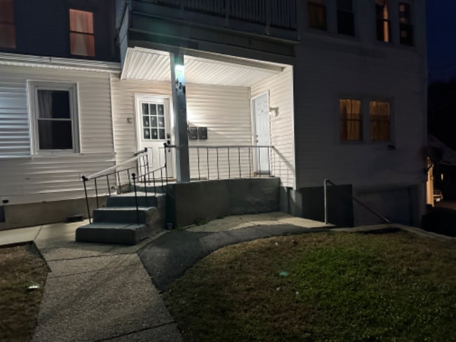 Foto del edificio - 428 Elm St