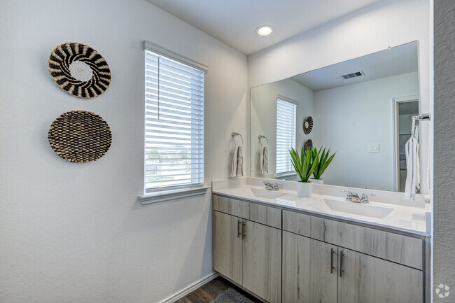 3BR, 2 1/2 BA -2003SF - Primary Bathroom - The Villas at Tamarron