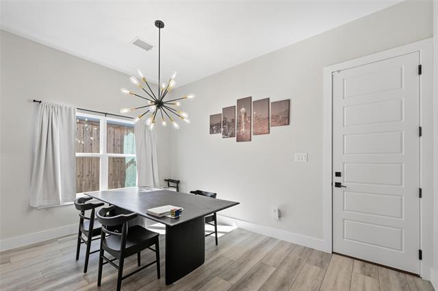 Foto del edificio - 7733 Indian Ridge Trail