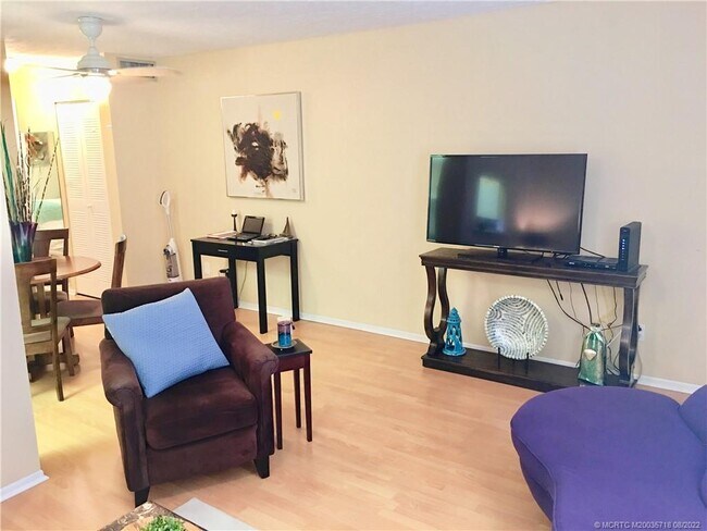 Foto del edificio - 2929 SE Ocean Blvd