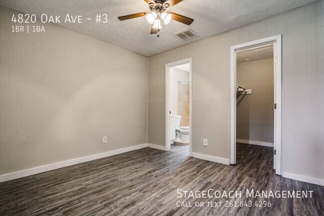 Building Photo - 4820 Oak Ave
