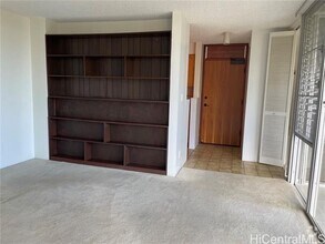 Building Photo - 2600 Pualani Way