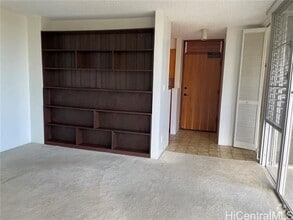 Building Photo - 2600 Pualani Way