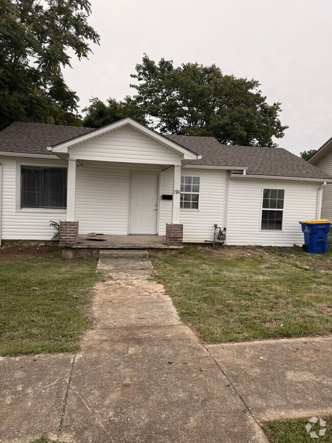 Building Photo - 1336 Magnolia St