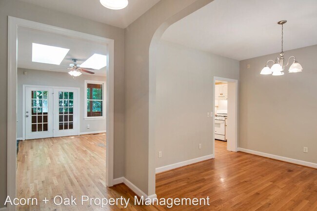 Building Photo - 3 br, 2 bath House - 10 Sourwood