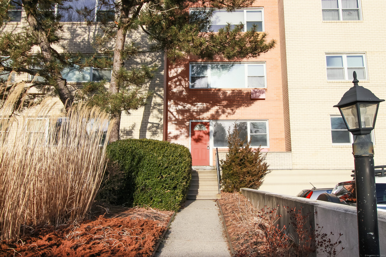 Foto principal - 292 Pequot Ave