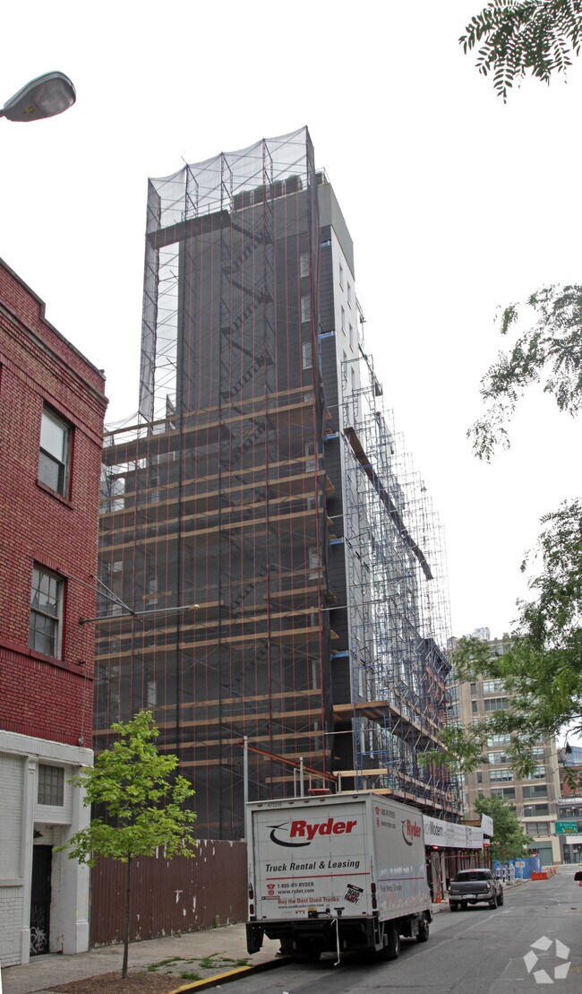 Building Photo - No.22 Renwick