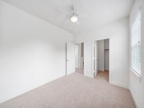 Building Photo - 2007 Bauer Dr