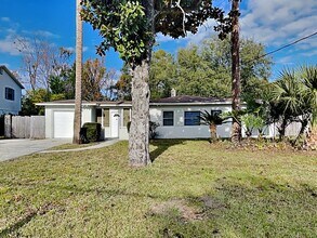 Building Photo - 6227 Gloucester Rd