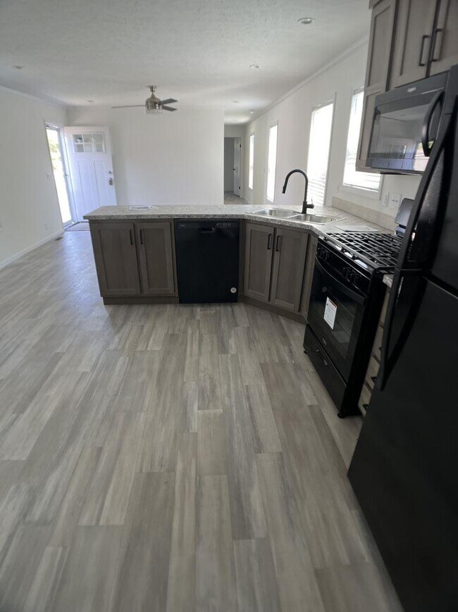 Foto del edificio - 2894 138th St W