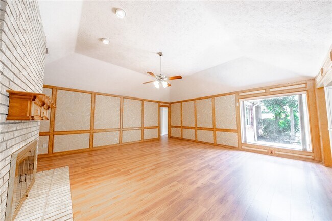 Foto del edificio - 9107 Pine Stream Ct