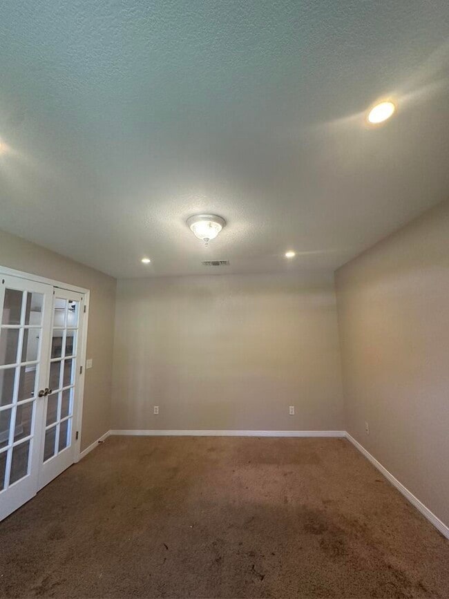 Building Photo - 1753 Sound Hammock Dr