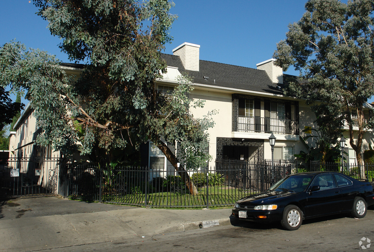 Building Photo - Rosemead Apartments