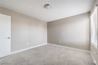 Building Photo - 3718 Paseo de Paz Ave