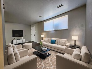 Building Photo - 3501 Baltimore Ave