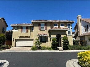 Building Photo - 457 N Estes Way