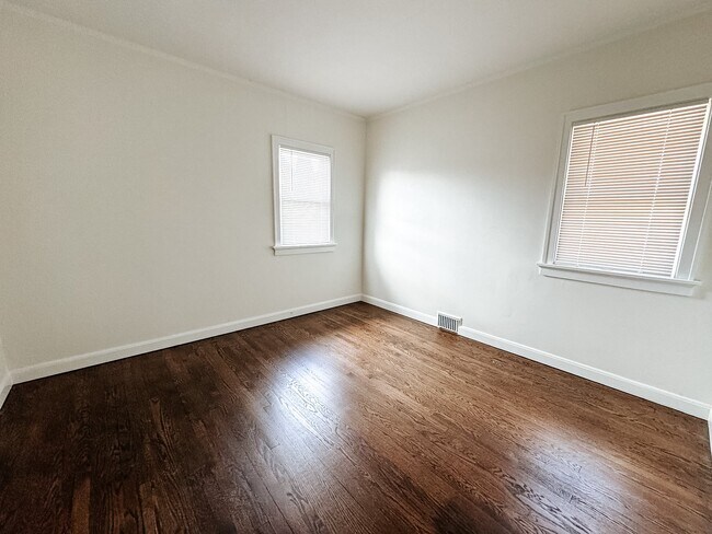 Foto del edificio - 2331 N 54th St