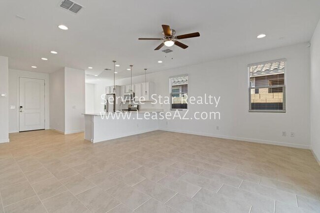 Building Photo - 24700 N 170th Dr