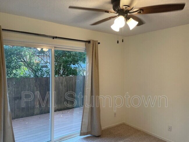 Foto del edificio - 2028 NE Clackamas St