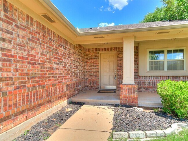 Building Photo - 18100 Calle Way