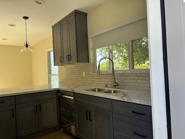 Foto del edificio - 58 W Mira Monte Ave