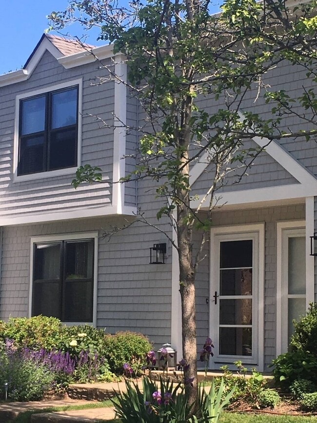 Building Photo - 50 Hubbard Ln