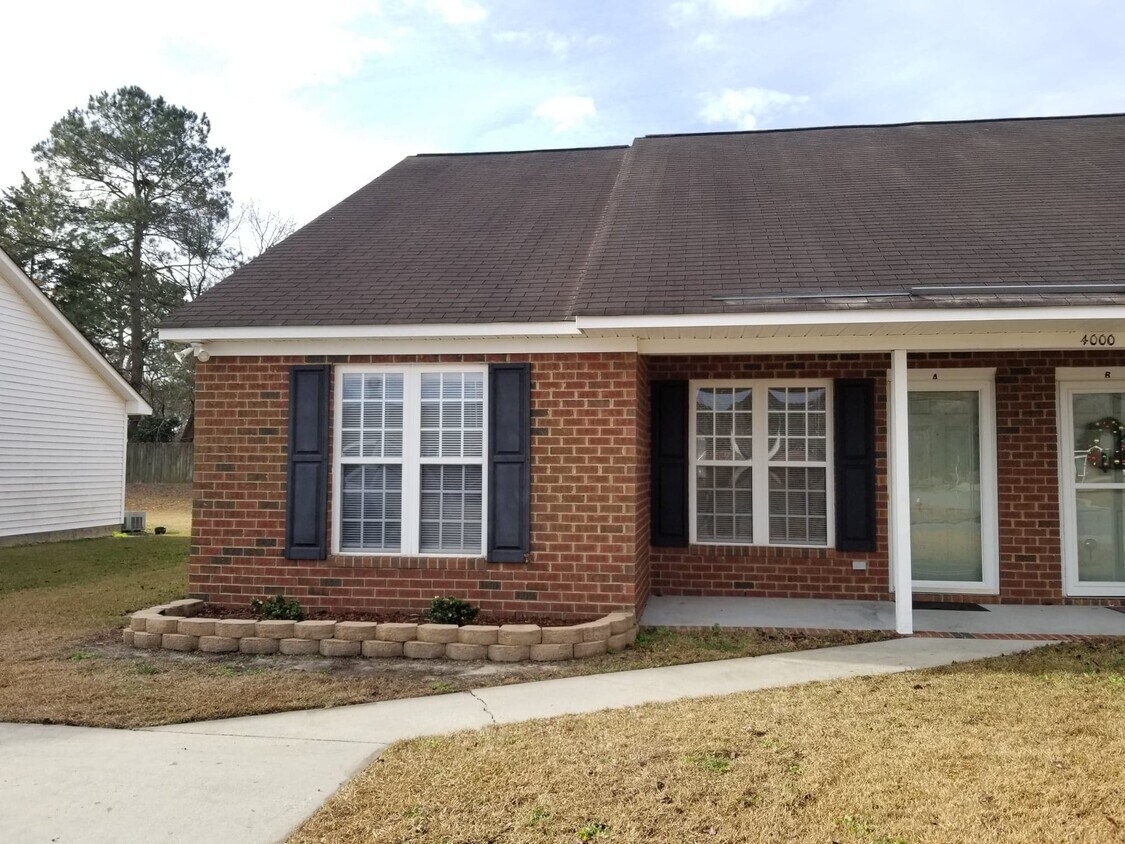Primary Photo - 4000 Elkin Ridge Dr