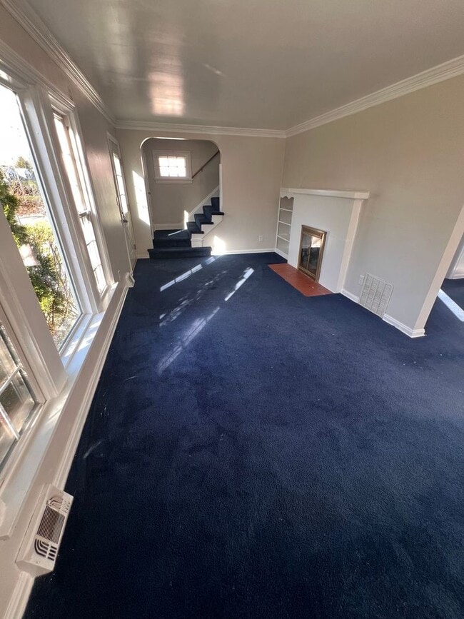 Building Photo - 3 Bed, 1 Bath – 1,234 Sq Ft