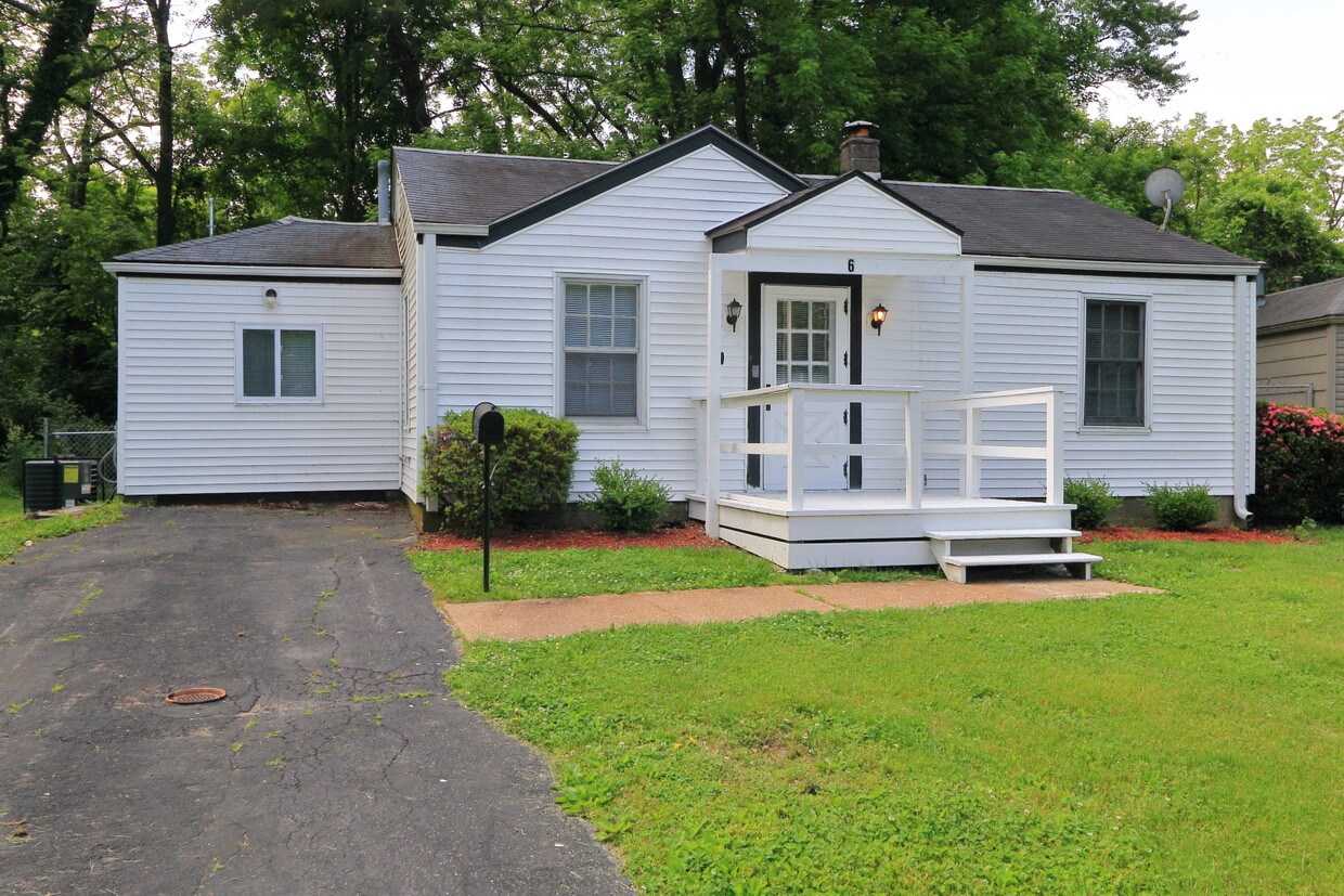 Primary Photo - 6 Burdale Ct