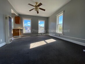 Building Photo - 1502-1506 S Burdick St