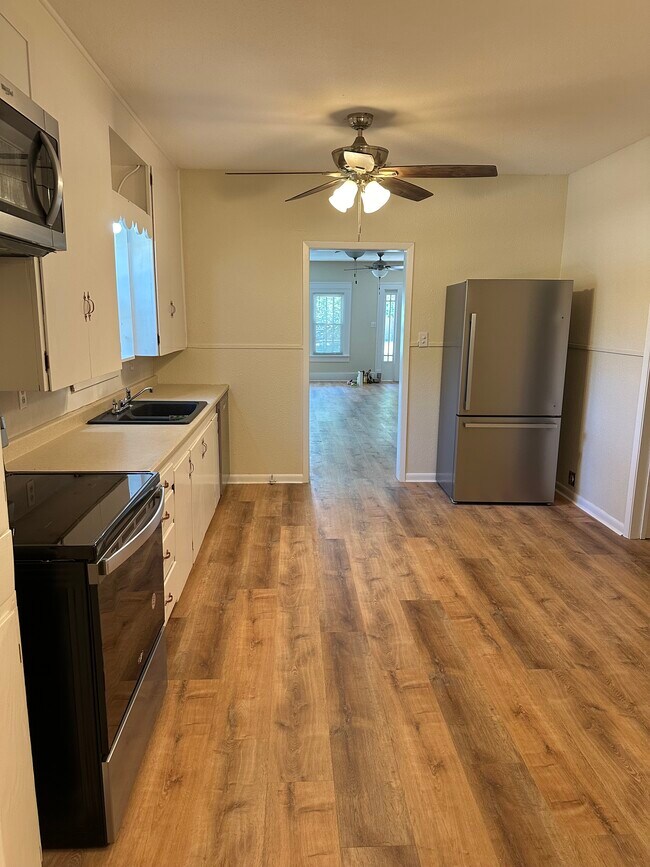cocina - 226 N West St