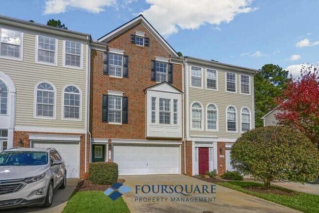 Building Photo - Lakefront Townhome with 1st Floor Bedroom, Fireplace & 2-Car Garage – In Raleigh