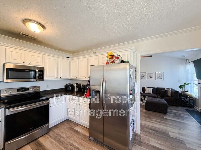 Foto del edificio - 301 Buckeye Dr