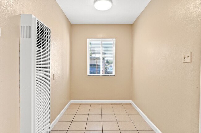 Foto del edificio - Modern Hayward Studio: Private Cottage wit...