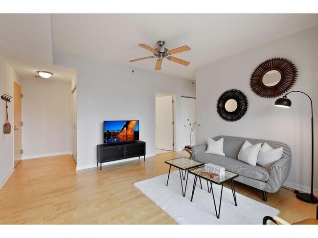 Foto del edificio - 929 Portland Ave S