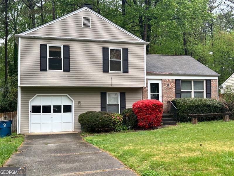 Primary Photo - 275 Birch Rill Dr