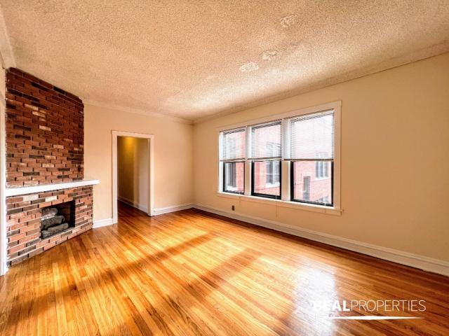 Building Photo - 1 bedroom in CHICAGO IL 60657