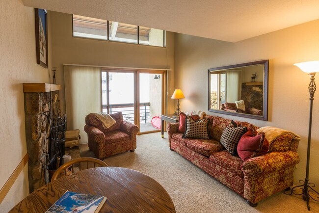 Foto del edificio - 2 bedroom/2 bathroom condo in Mount Crested Butte