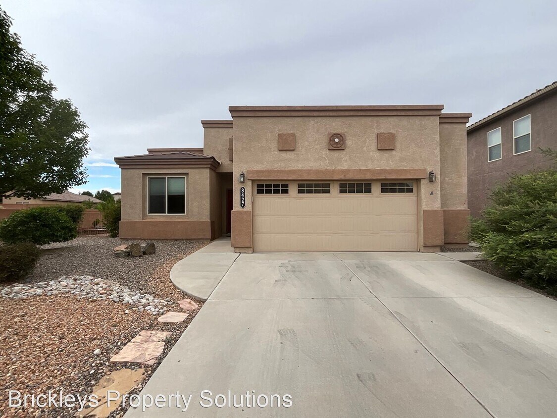 Foto principal - 3 br, 2 bath House - 8427 Wild Dunes Ave NW