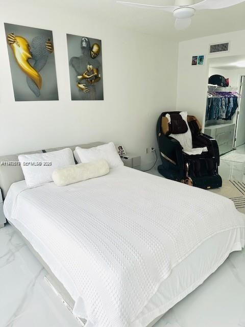 Foto del edificio - 1750 N Bayshore Dr