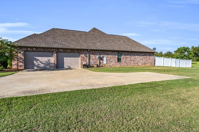 Building Photo - 188 Sandstone Cir