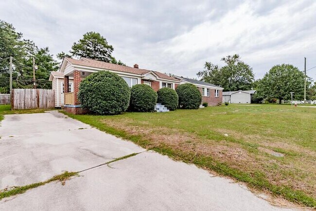 Building Photo - Charming 3 bedroom home in Columbia!