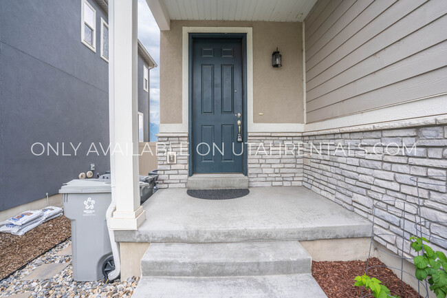 Building Photo - 15051 S Ronaldo Ln