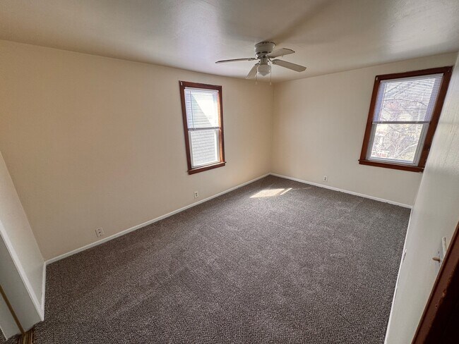 Foto del edificio - 1321 Manitoba Ave