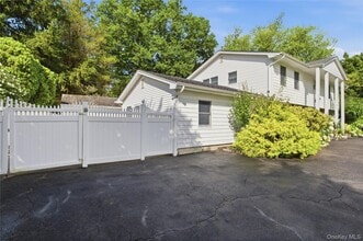 Building Photo - 34 Markwood Ln